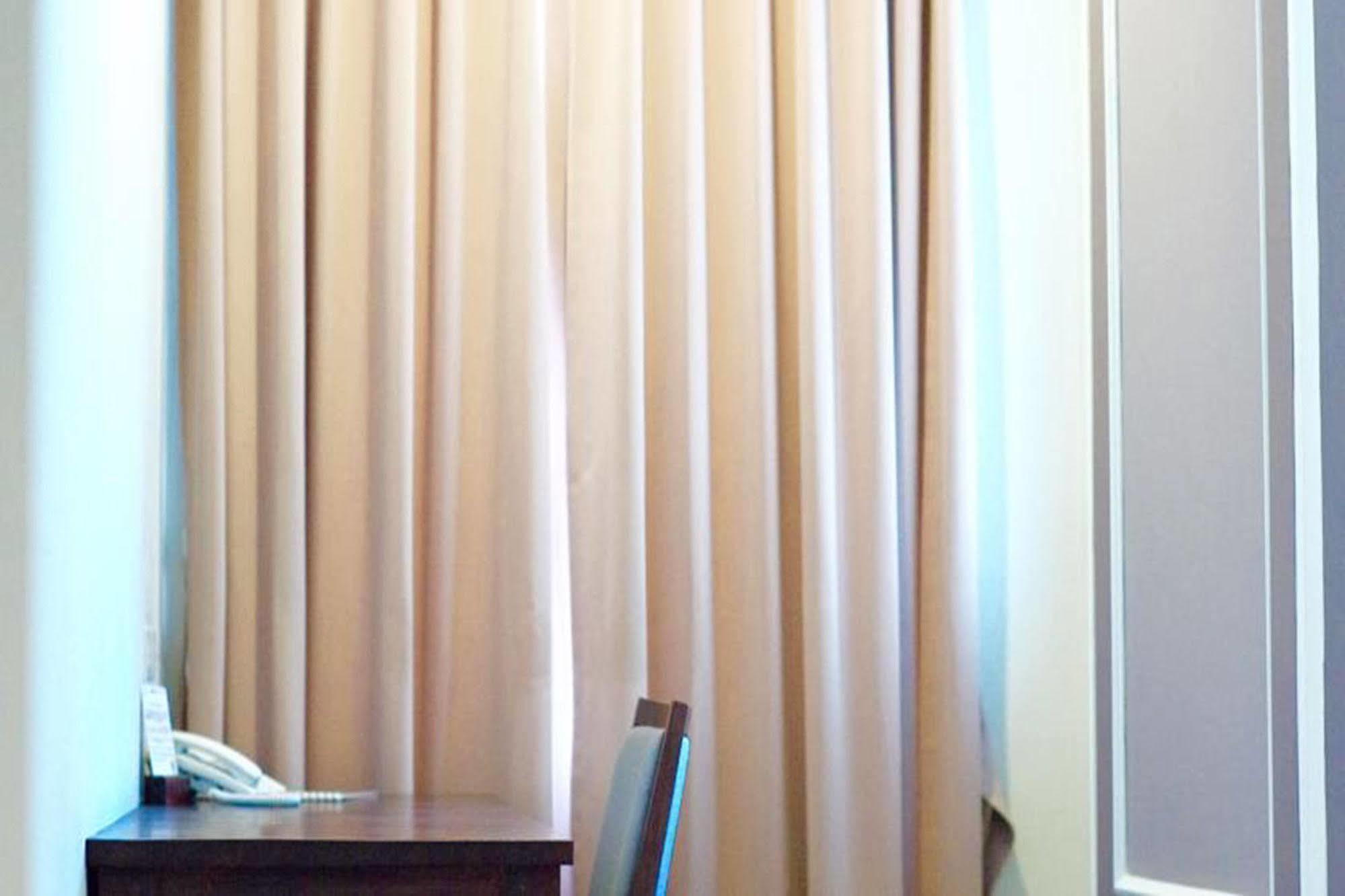 J. Park Hotel Chonburi Extérieur photo