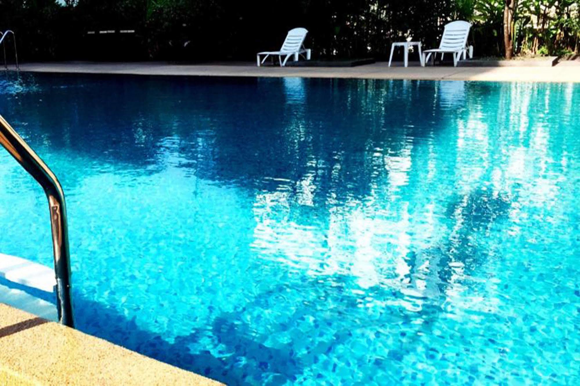 J. Park Hotel Chonburi Extérieur photo