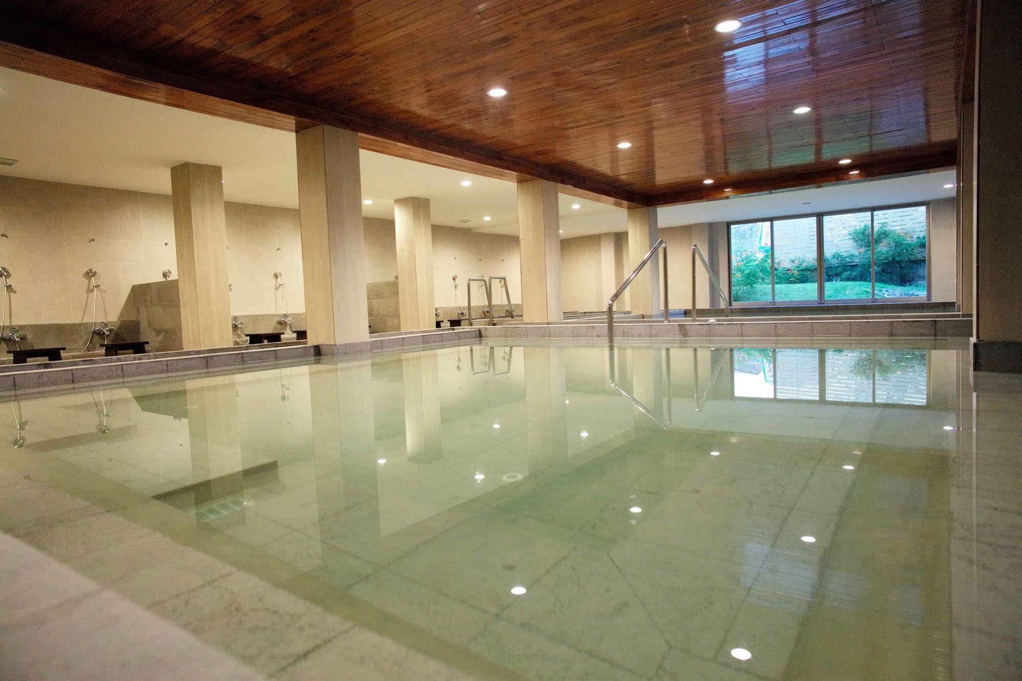 J. Park Hotel Chonburi Extérieur photo