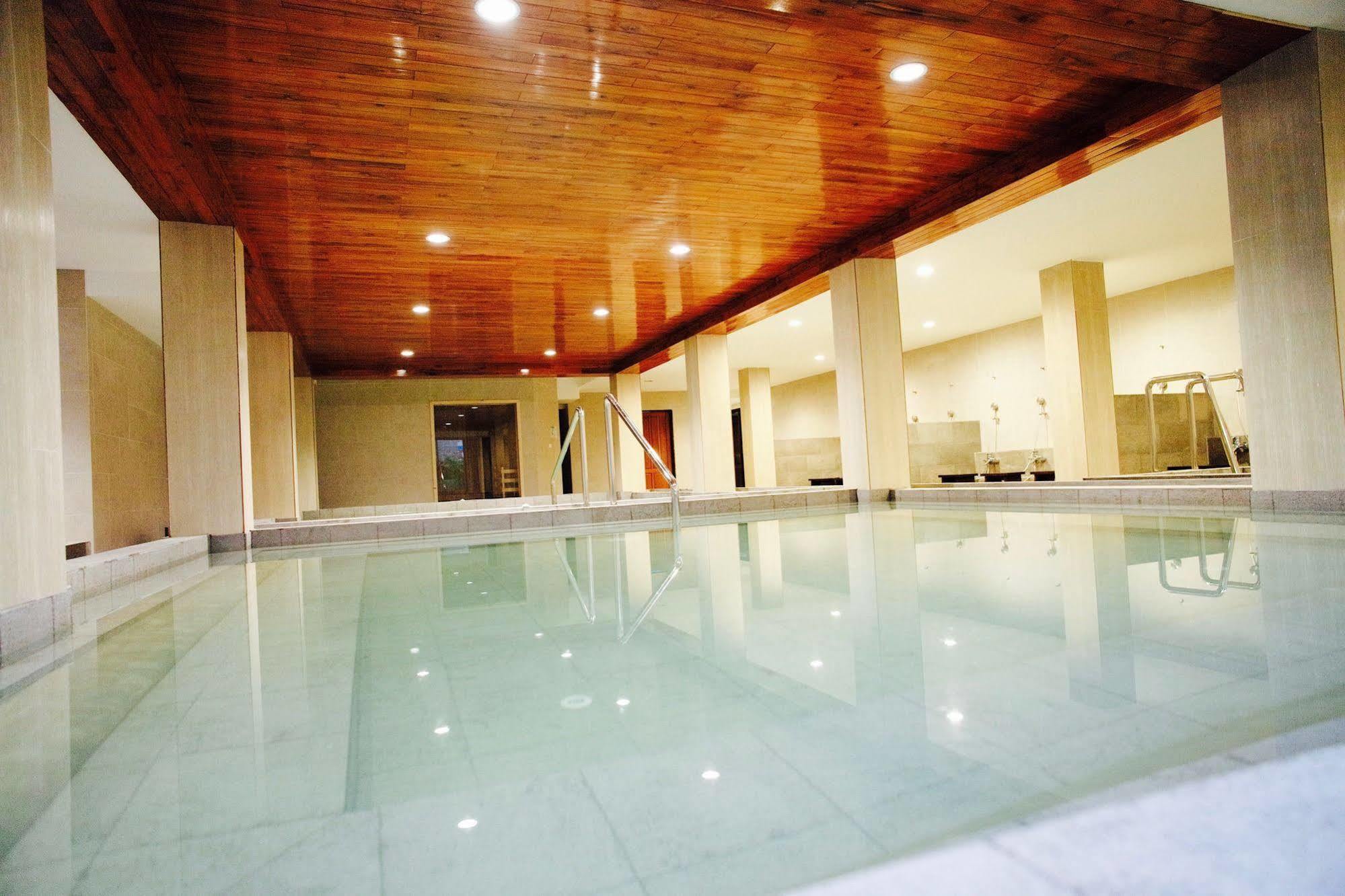 J. Park Hotel Chonburi Extérieur photo